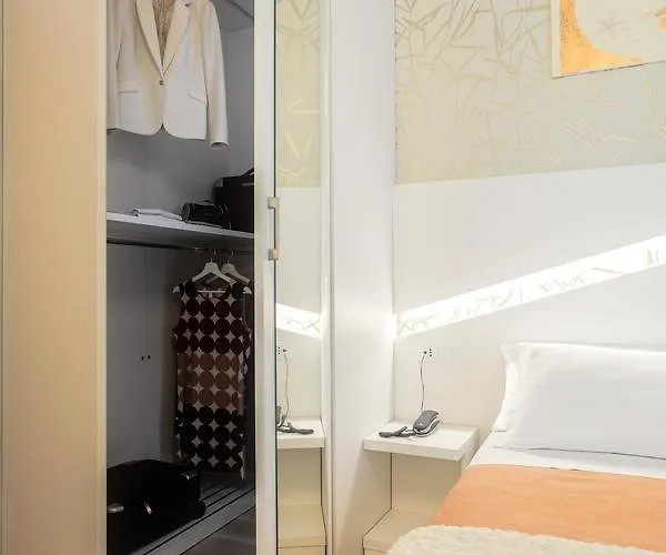 Ombretta Mare 3* Rimini