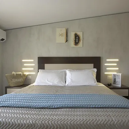 Ombretta Mare 3* Rimini