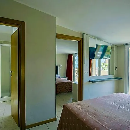 Ombretta Mare 3*