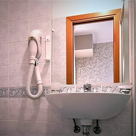 Ombretta Mare Hotel 3*