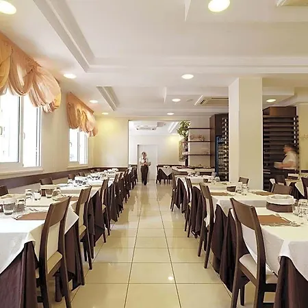 Hotel Ombretta Mare 3*