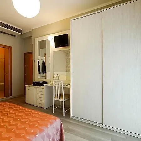Ombretta Mare Hotel Rimini
