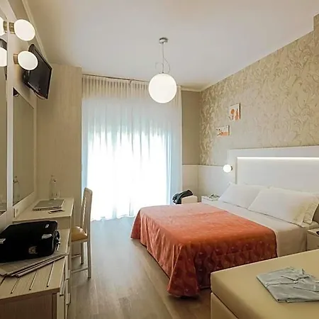 Ombretta Mare 3* Rimini