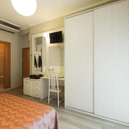 Ombretta Mare 3* Rimini