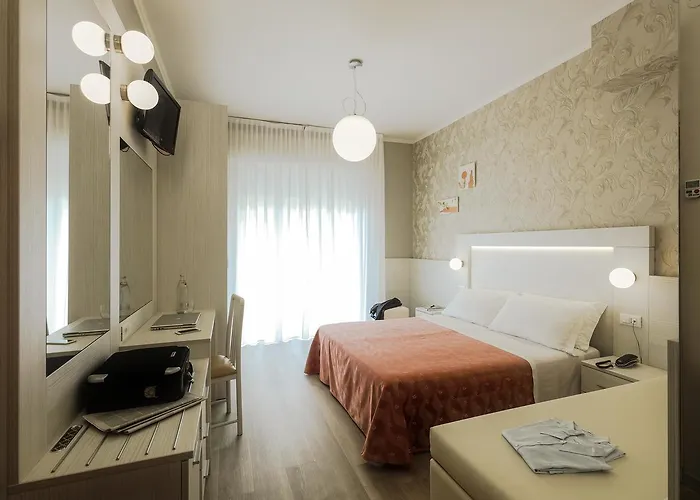 Ombretta Mare 3*